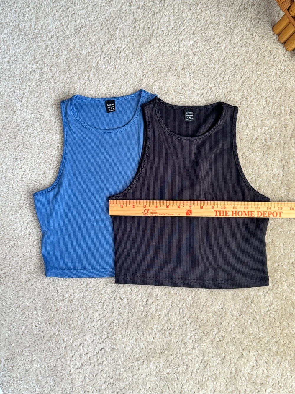 Set of Two Ribbed Crop Tank Tops in Blue and Black